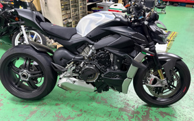 DUCATI STREET FIGHTER V4SP2 2023 4F00