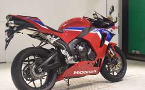 HONDA CBR600RR 2025 PC40