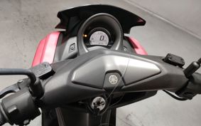 YAMAHA N-MAX 155 SG50J