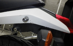 HONDA VTR 250 Gen. 2 2023 MC33