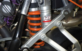 KTM 990 SUPERMOTO 2015
