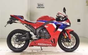 HONDA CBR600RR 2024 PC40