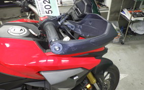 HONDA CB200X