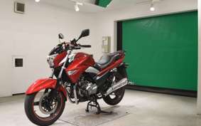 SUZUKI GSR250 2000