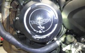 TRIUMPH STREET TRIPLE 85 2013