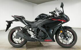 YAMAHA YZF-R25 RG10J
