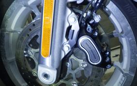HARLEY FLBS 1870 2024