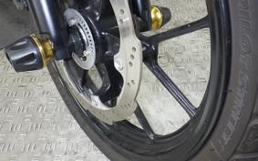 SUZUKI GSX-S125 2000 DL32B