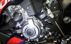 BMW M1000R 2024