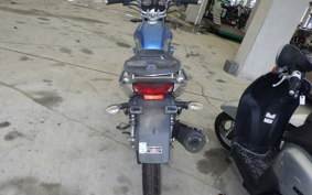 YAMAHA YBR125