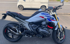 BMW R1300R 2026 0M51