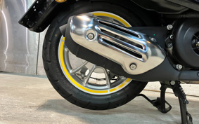 VESPA PRIMA BEIGE RA125 MICKEY