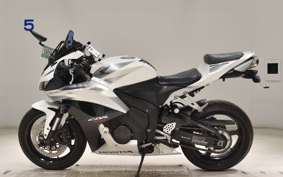 HONDA CBR600RR GEN 3 2008 PC40