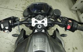 TRIUMPH STREET TRIPLE RS 2023