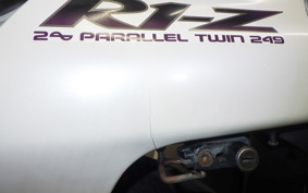 YAMAHA R1-Z 3XC