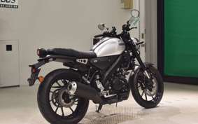 YAMAHA XSR155 2020