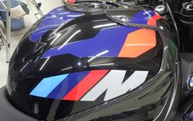 BMW M1000R 2024