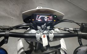 APRILIA SX 125 ..