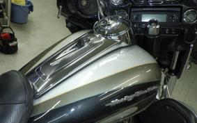 HARLEY FLHTCUSE 1800CVO 2013