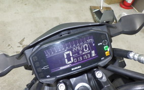 SUZUKI GSX-S125 2002 DL32D