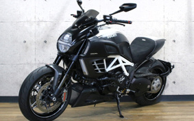 DUCATI DIAVEL 2012 G102J