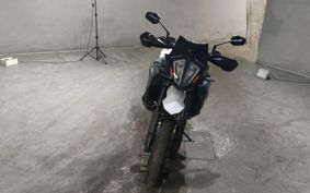 KTM 890 ADVENTURE	 TS640