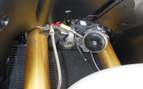 YAMAHA YZF-R1