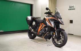KTM 1290 SUPER DUKE GT 2019