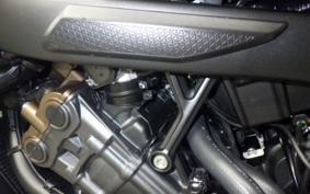 HONDA CB650R E-Clutch 2025 RH17