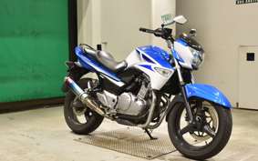 SUZUKI GSR250 2023