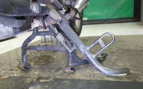 SUZUKI GSR250S