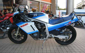 SUZUKI GSX-R750 1985 GR71F