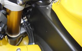 YAMAHA YZF-R1 2013