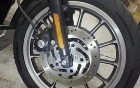 HARLEY XL883R 2005