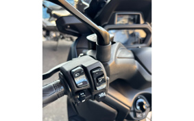 YAMAHA X-MAX SG70J