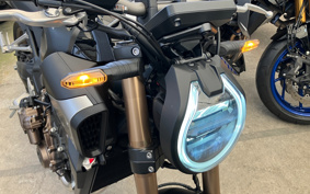 HONDA CB650R E-Clutch 2025 RH17