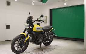 DUCATI SCRAMBLER ICON 2015