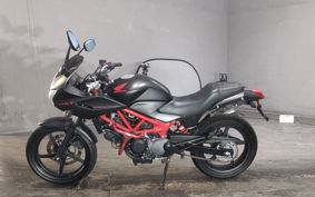 HONDA VTR 250 F MC33