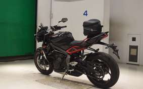 TRIUMPH STREET TRIPLE R 2021