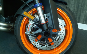KTM 1290 SUPER DUKE R EVO V3940