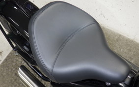 TRIUMPH BONNEVILLE BOBBER 2025