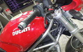DUCATI MONSTER 400 IE 2004