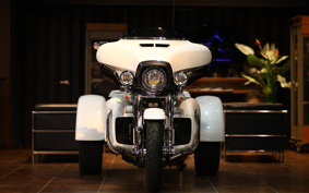 HARLEY FLHTCUTG SE CVO 2019 TBH