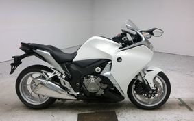 HONDA VFR1200F 2011 SC63