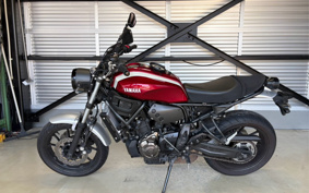 YAMAHA XSR700 2018 RM22J