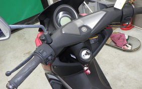 YAMAHA N-MAX 155 A SG50J