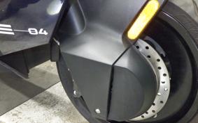 BMW CE-04 2025
