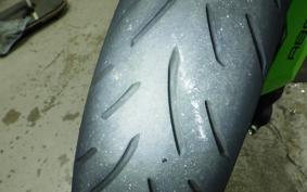 KAWASAKI ZX-25R 1982 ZX250E