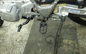 YAMAHA SEROW 225 Gen.3 2013 DG08J