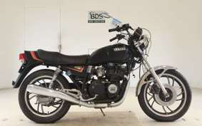 YAMAHA XJ550 4V8